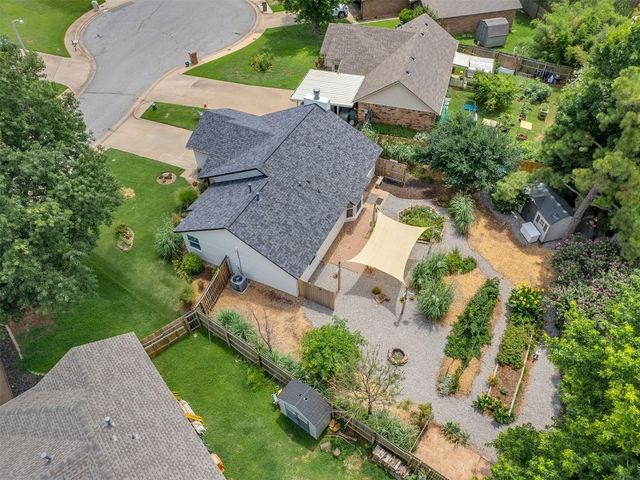 517 Beagle Circle, Edmond, OK 73003
