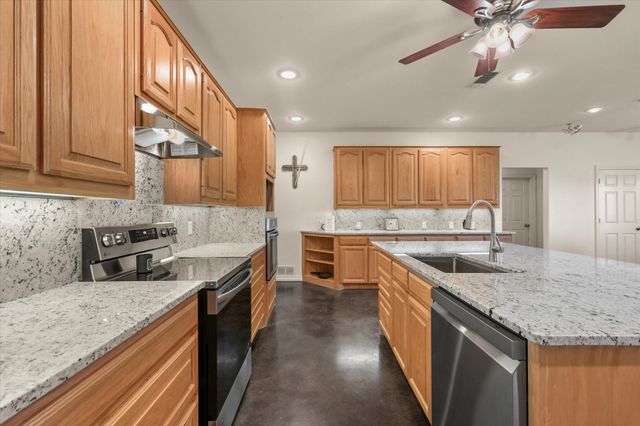 11062 Mesquite Hill Road, Sanger, TX 76266