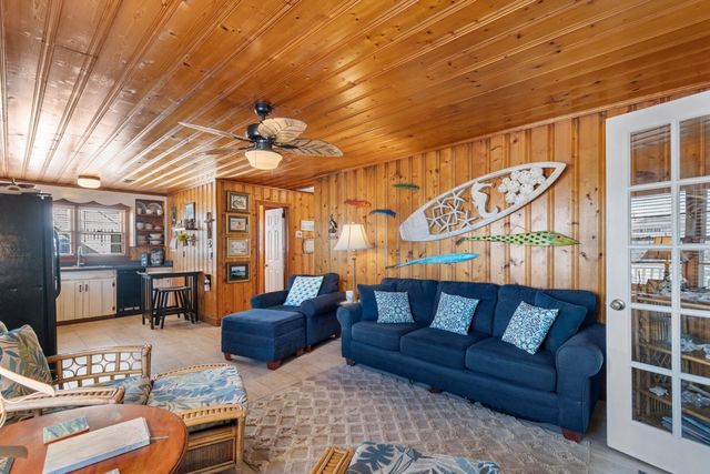 314 21st Ave. N, North Myrtle Beach, SC 29582