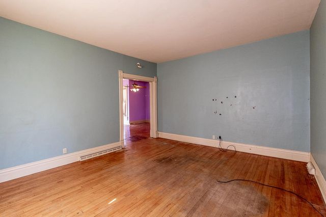 211 E WOLF RIVER AVENUE, New London, WI 54961