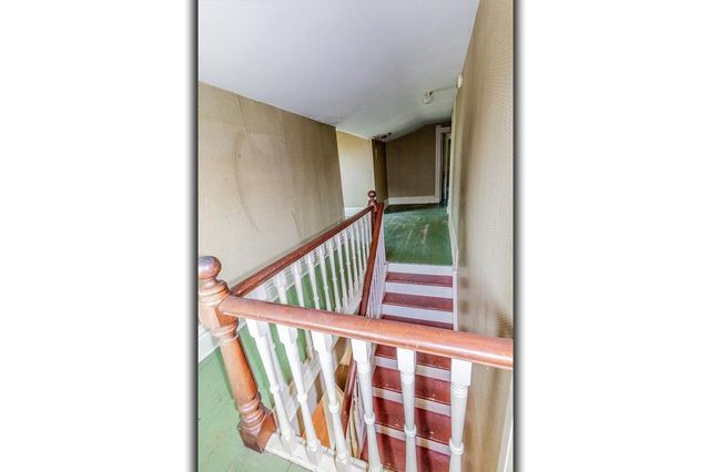 211 E WOLF RIVER AVENUE, New London, WI 54961