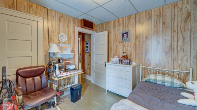 23 Saratoga Boulevard, Gloversville, NY 12078