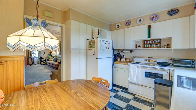 23 Saratoga Boulevard, Gloversville, NY 12078