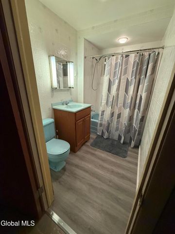 23 Saratoga Boulevard, Gloversville, NY 12078