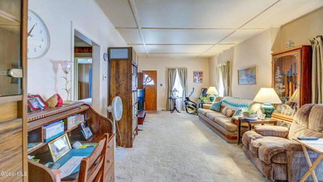 23 Saratoga Boulevard, Gloversville, NY 12078