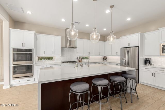 3046 E CREST Lane, Phoenix, AZ 85050