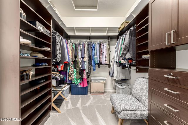 3046 E CREST Lane, Phoenix, AZ 85050