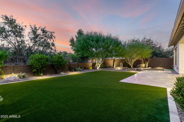 3046 E CREST Lane, Phoenix, AZ 85050