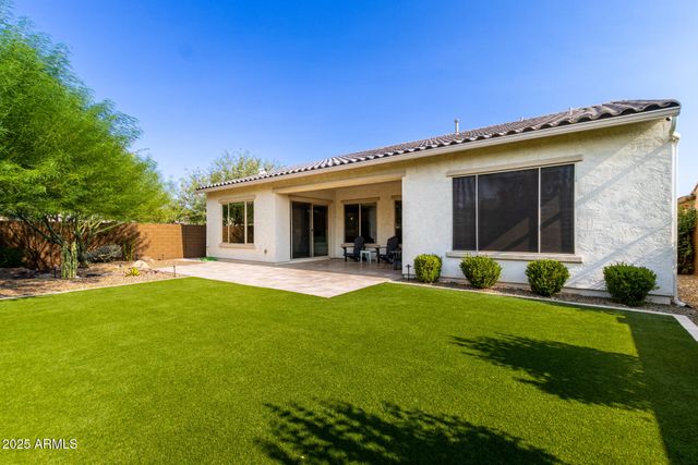 3046 E CREST Lane, Phoenix, AZ 85050