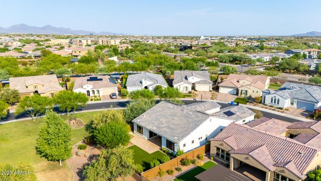 3046 E CREST Lane, Phoenix, AZ 85050