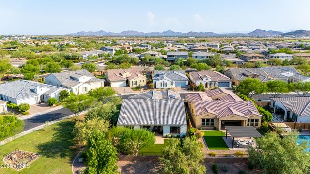 3046 E CREST Lane, Phoenix, AZ 85050