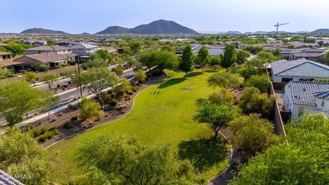 3046 E CREST Lane, Phoenix, AZ 85050