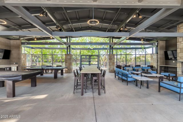 3046 E CREST Lane, Phoenix, AZ 85050