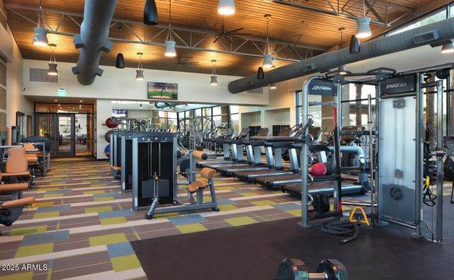 3046 E CREST Lane, Phoenix, AZ 85050