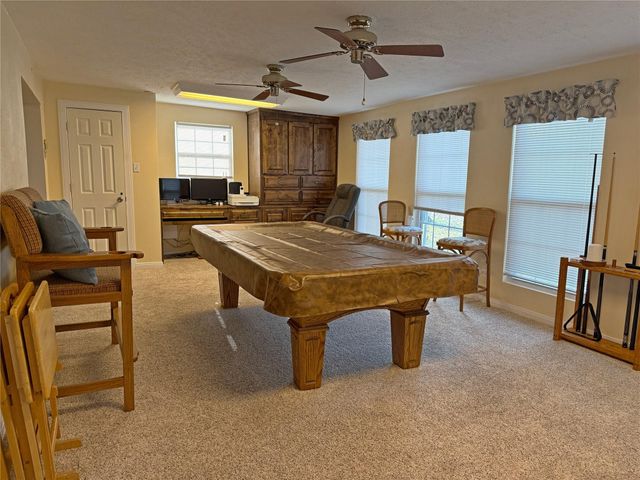 51 E Oakridge Drive, Point Blank, TX 77364