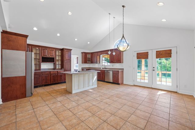 8301 Providence Road, Ooltewah, TN 37363