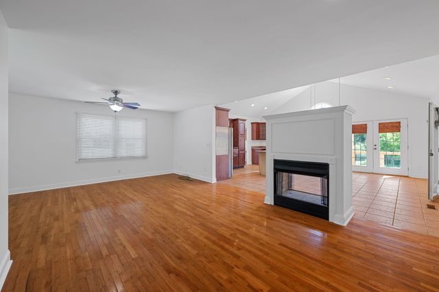 8301 Providence Road, Ooltewah, TN 37363