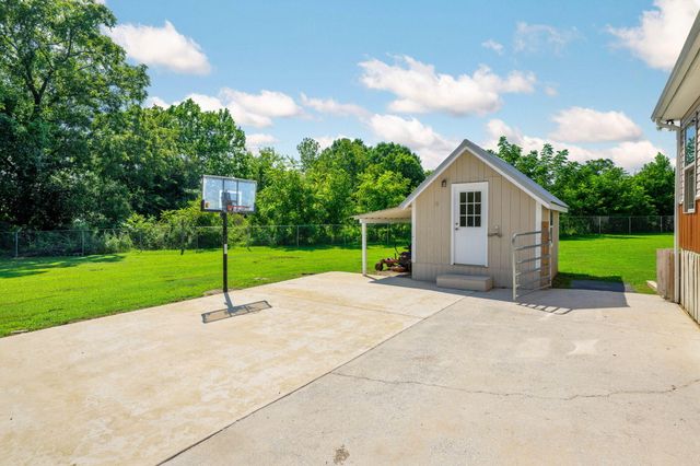 8301 Providence Road, Ooltewah, TN 37363