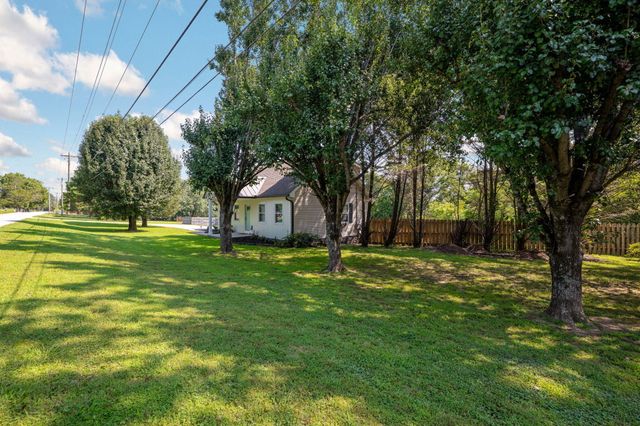 8301 Providence Road, Ooltewah, TN 37363