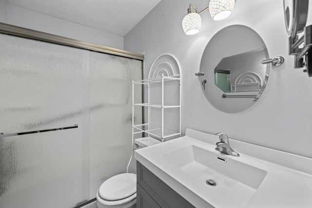 2501 26th Avenue Court 1-E, Rock Island, IL 61201