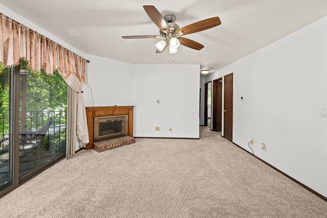 2501 26th Avenue Court 1-E, Rock Island, IL 61201