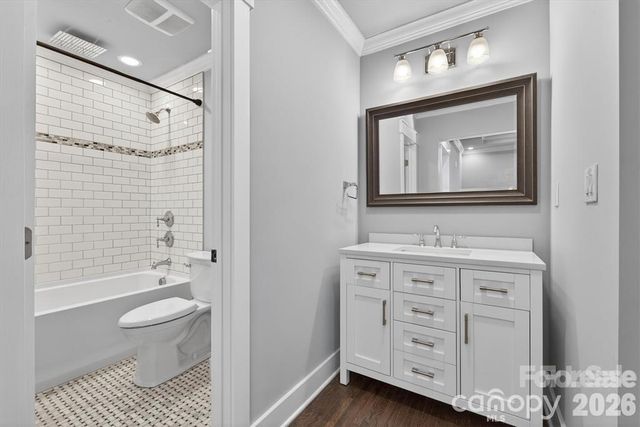 307 E Peterson Drive, Charlotte, NC 28203