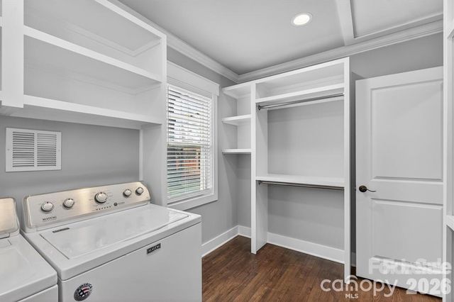 307 E Peterson Drive, Charlotte, NC 28203