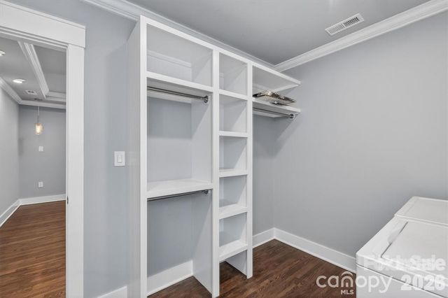 307 E Peterson Drive, Charlotte, NC 28203