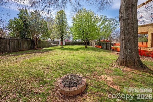 307 E Peterson Drive, Charlotte, NC 28203