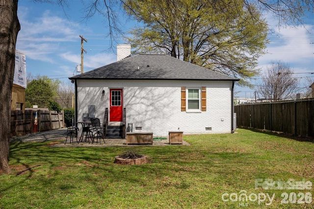 307 E Peterson Drive, Charlotte, NC 28203