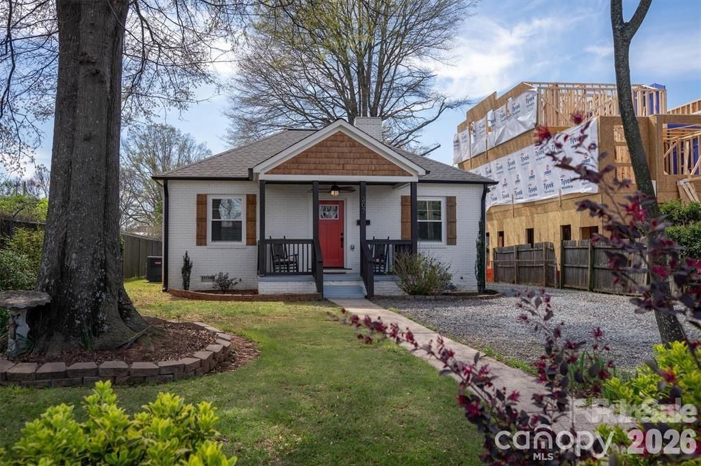 307 E Peterson Drive, Charlotte, NC 28203