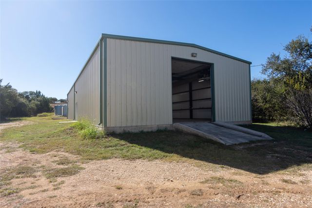 7748 E Us Highway 290, Johnson City, TX 78636