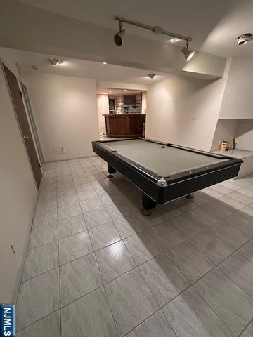 229 Centre Avenue, Secaucus, NJ 07094