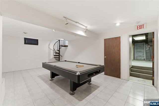 229 Centre Avenue, Secaucus, NJ 07094