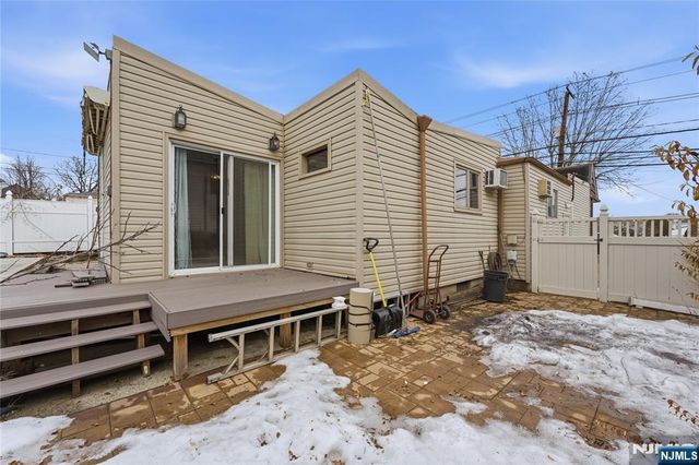 229 Centre Avenue, Secaucus, NJ 07094