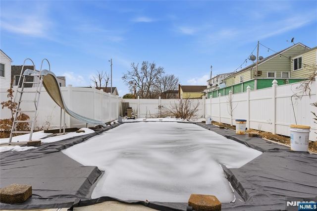 229 Centre Avenue, Secaucus, NJ 07094