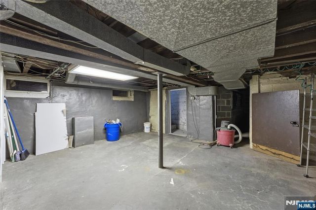 229 Centre Avenue, Secaucus, NJ 07094