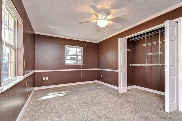 2002 E WILLOW DR, Plant City, FL 33566