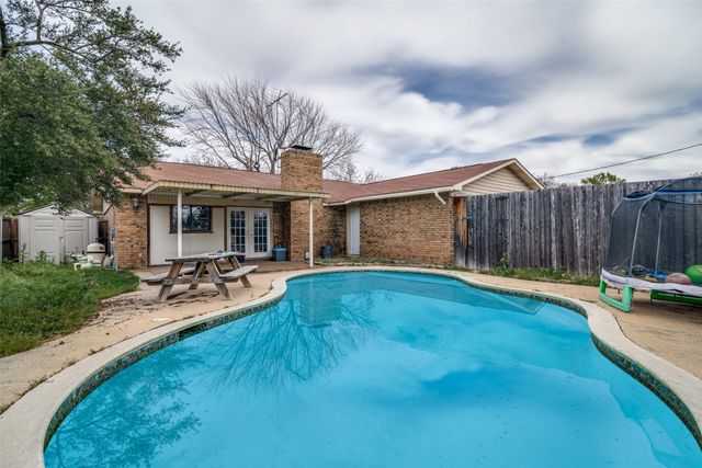 3306 Ardis Drive, Rowlett, TX 75088