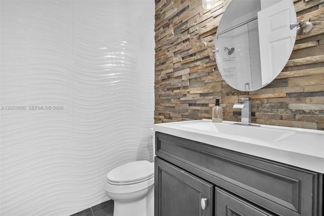 1651 NW 104th Ave, Plantation, FL 33322