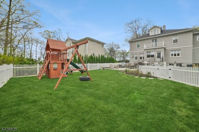 152 Murray Hill Blvd, Berkeley Heights Twp., NJ 07974