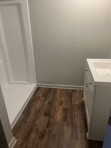 120 Pleasant Dr, Columbia, TN 38401