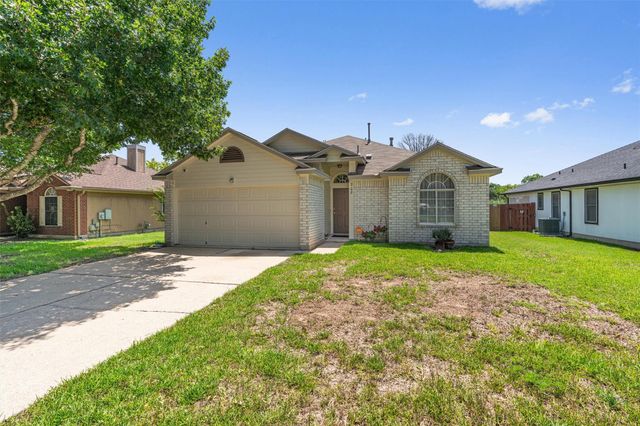 208 Meadowside DR, Hutto, TX 78634