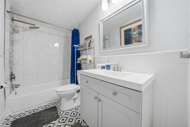 6705 APPLEWOOD DRIVE, Wesley Chapel, FL 33544