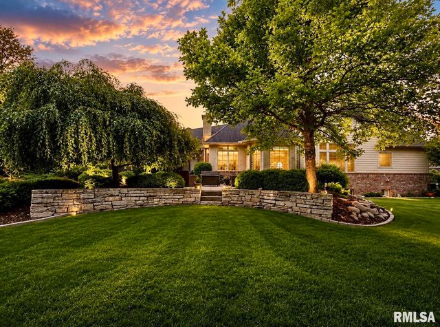 3023 W Pilgrims Way, Peoria, IL 61615