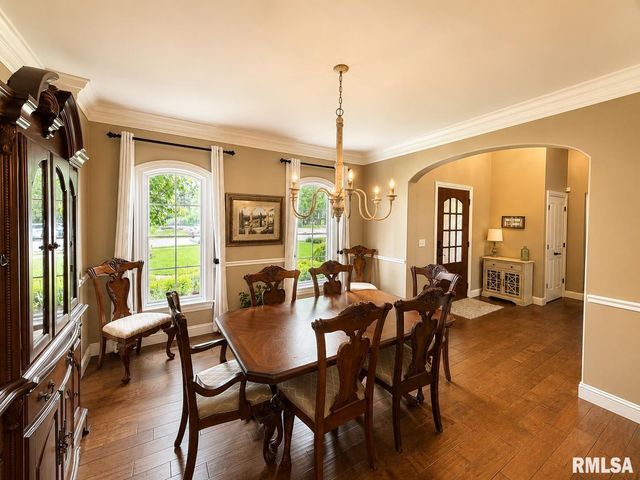 3023 W Pilgrims Way, Peoria, IL 61615