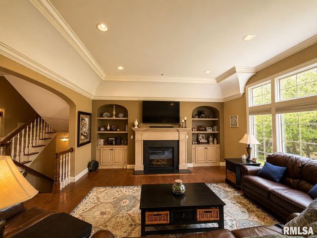 3023 W Pilgrims Way, Peoria, IL 61615