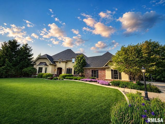 3023 W Pilgrims Way, Peoria, IL 61615