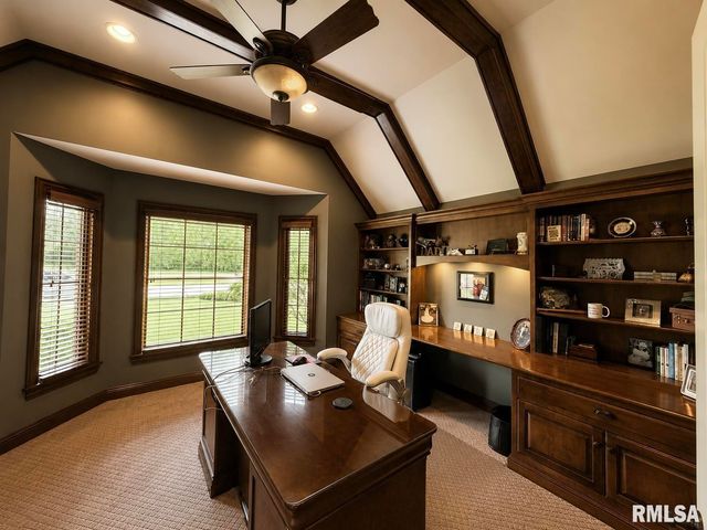 3023 W Pilgrims Way, Peoria, IL 61615