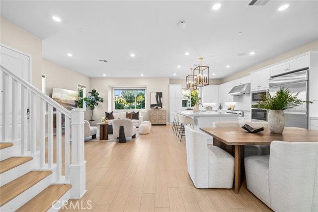 126 Scale, Irvine, CA 92618